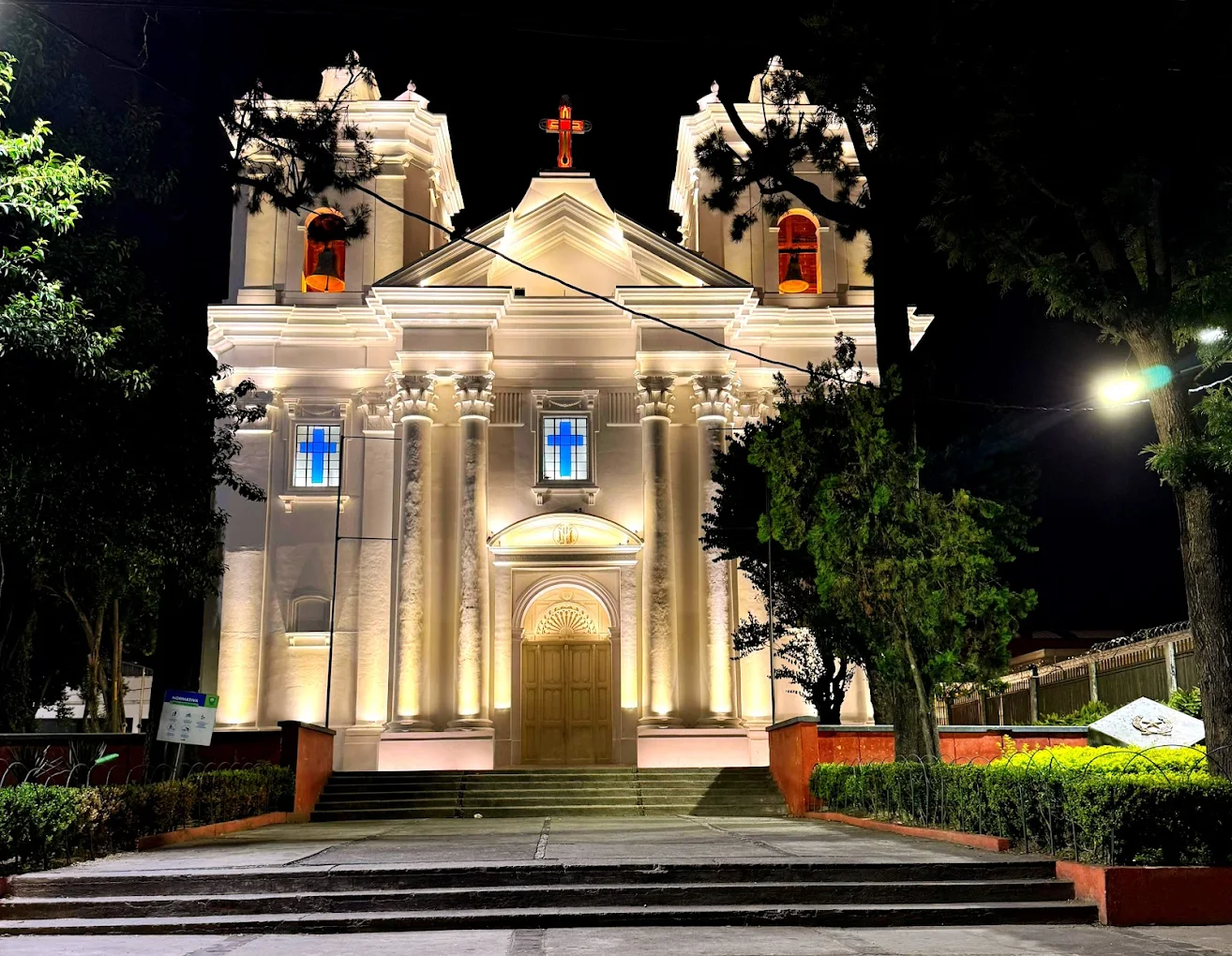 Parroquia El Santísimo Nombre de Jesús