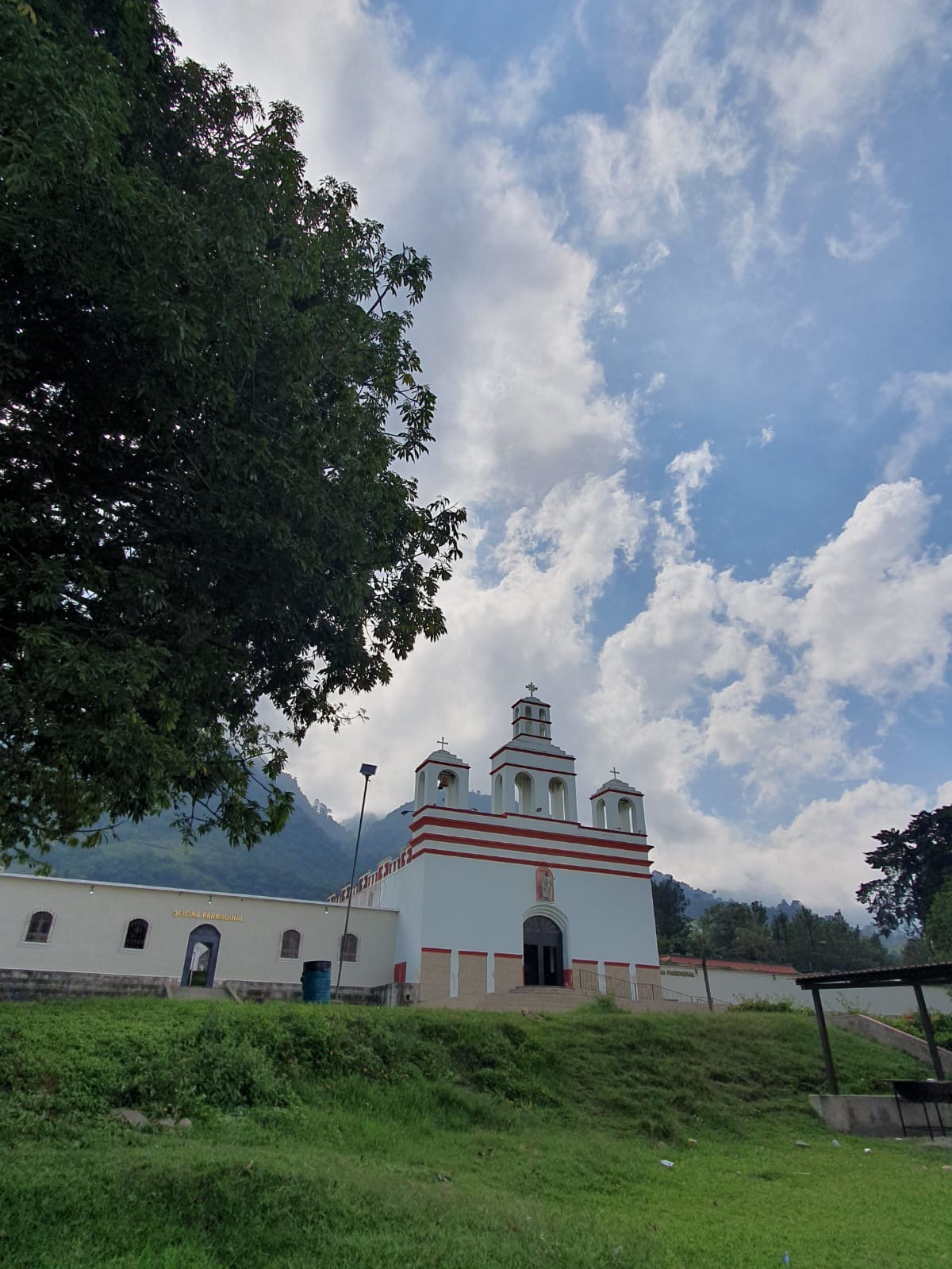 Parroquia La Resurrección del Señor